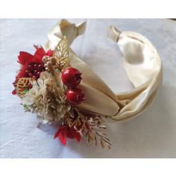 Diadema beige con rojo y oro